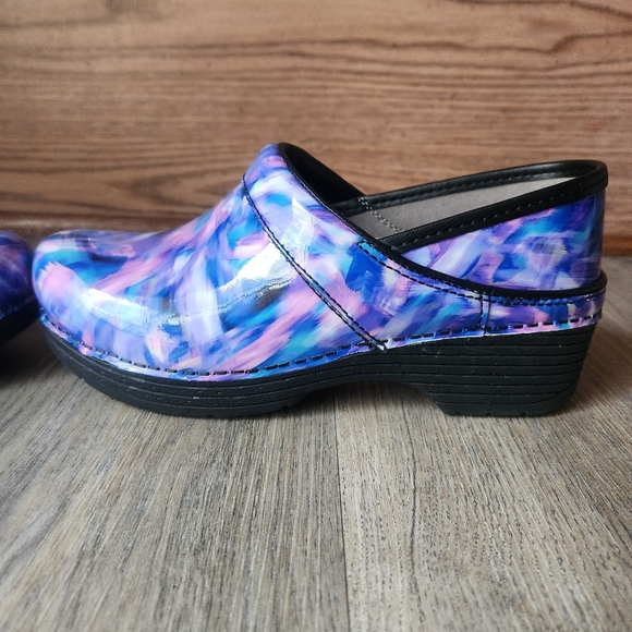 NWOT Dansko Blue Crush Patent LT Pro Women’s Clogs - Picture 10 of 12